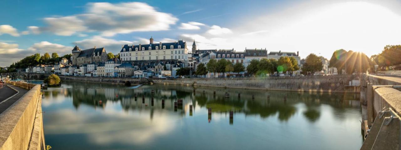 Au Coeur De Ville Laval  Eksteriør bilde
