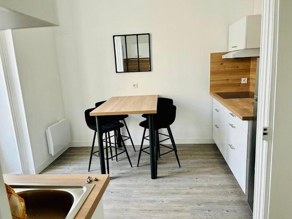 Au Coeur De Ville Laval  Eksteriør bilde