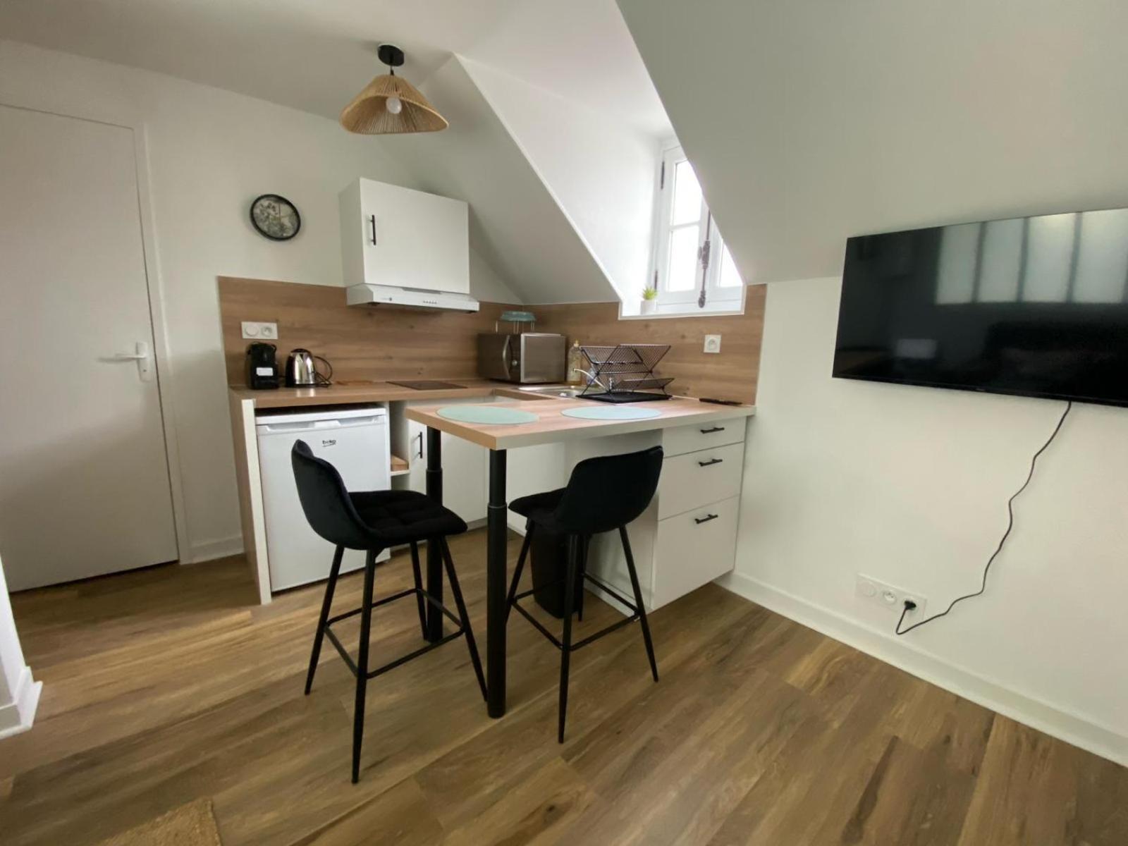 Au Coeur De Ville Laval  Rom bilde